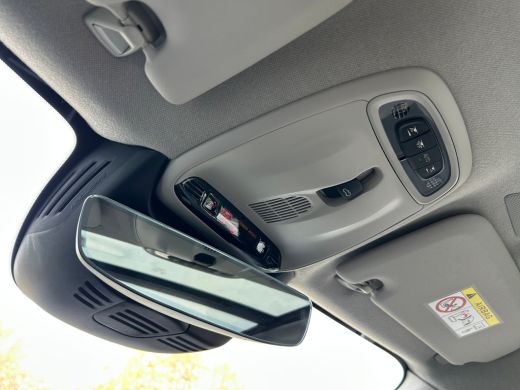 Volvo  XC40 1.5 T4 Plug-in hybrid Ultimate Bright | Pano | Harman/Kardon | Camera | Memory | Stoel & stuurver... ActivLease financial lease