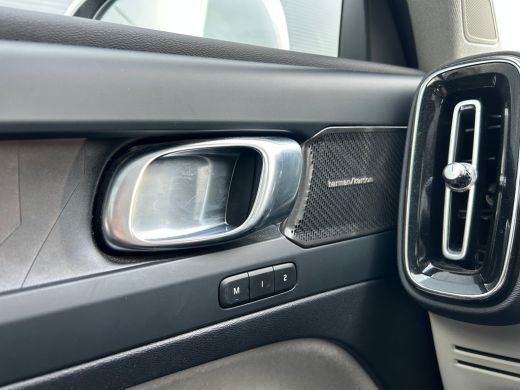 Volvo  XC40 1.5 T4 Plug-in hybrid Ultimate Bright | Pano | Harman/Kardon | Camera | Memory | Stoel & stuurver... ActivLease financial lease