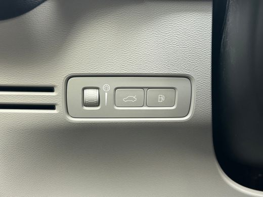 Volvo  XC40 1.5 T4 Plug-in hybrid Ultimate Bright | Pano | Harman/Kardon | Camera | Memory | Stoel & stuurver... ActivLease financial lease