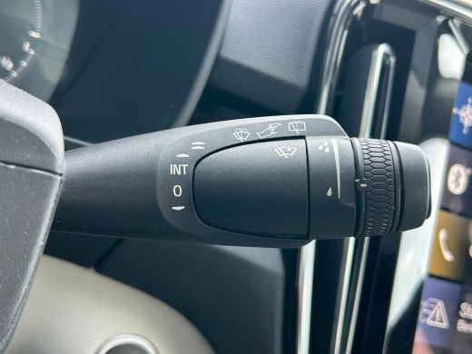 Volvo  XC40 1.5 T4 Plug-in hybrid Ultimate Bright | Pano | Harman/Kardon | Camera | Memory | Stoel & stuurver... ActivLease financial lease