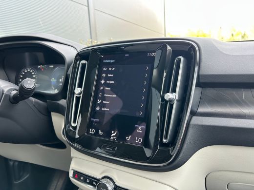 Volvo  XC40 1.5 T4 Plug-in hybrid Ultimate Bright | Pano | Harman/Kardon | Camera | Memory | Stoel & stuurver... ActivLease financial lease