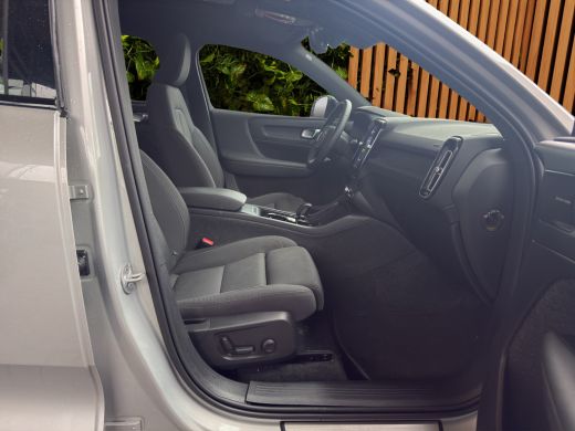 Volvo  XC40 Single Motor Extended Range Ultimate 82 kWh | Panoramadak | 360 Camera | Harman/Kardon | Pilot As... ActivLease financial lease