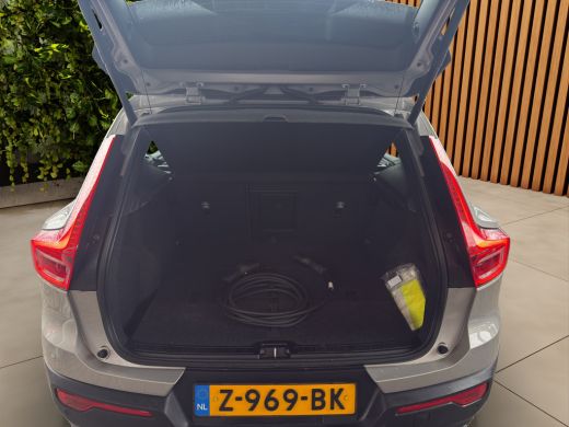 Volvo  XC40 Single Motor Extended Range Ultimate 82 kWh | Panoramadak | 360 Camera | Harman/Kardon | Pilot As... ActivLease financial lease