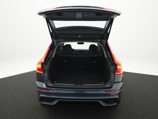 Volvo  XC60 T6 Plug-in hybrid AWD Plus Dark | 360&deg; Camera | Pano | BLIS | Trekhaak | Adaptive Cruise | Leder ActivLease financial lease