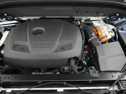 Volvo  XC60 T6 Plug-in hybrid AWD Plus Dark | 360&deg; Camera | Pano | BLIS | Trekhaak | Adaptive Cruise | Leder ActivLease financial lease