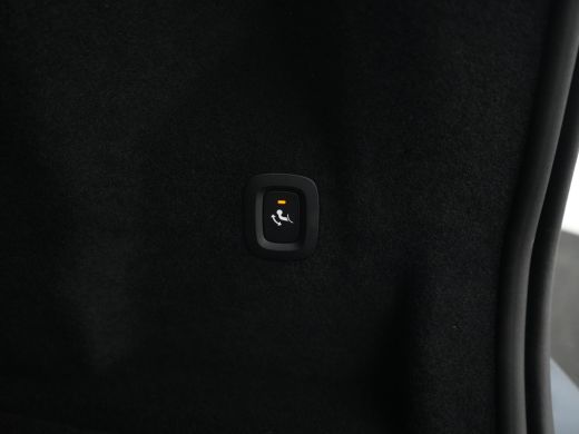 Volvo  XC60 T6 Plug-in hybrid AWD Plus Dark | 360&deg; Camera | Pano | BLIS | Trekhaak | Adaptive Cruise | Leder ActivLease financial lease