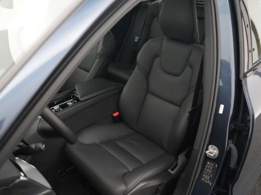 Volvo  XC60 T6 Plug-in hybrid AWD Plus Dark | 360&deg; Camera | Pano | BLIS | Trekhaak | Adaptive Cruise | Leder ActivLease financial lease