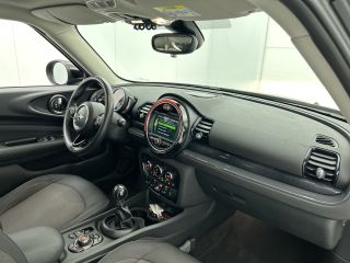Mini Clubman 2.0D 150PK Cooper Business Edition / Airco-ecc./ Stoelverwarming / Navigatie / Trekhaak / Dab / P...