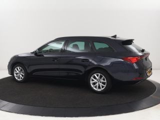 Seat Leon 1.0 eTSI Style Business Intense | Carplay | Camera | Adaptive cruise | Navigatie | DAB | Full LED...