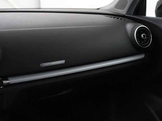 Audi A3 30 TFSI Pro Line | Bi-Xenon | DAB | Navigatie | Cruise control | Bluetooth | Airco | Cruise contr... ActivLease financial lease