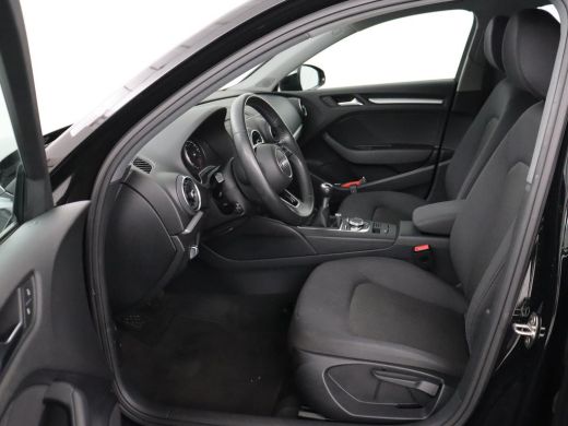 Audi A3 30 TFSI Pro Line | Bi-Xenon | DAB | Navigatie | Cruise control | Bluetooth | Airco | Cruise contr... ActivLease financial lease