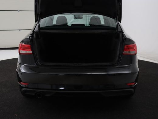 Audi A3 30 TFSI Pro Line | Bi-Xenon | DAB | Navigatie | Cruise control | Bluetooth | Airco | Cruise contr... ActivLease financial lease