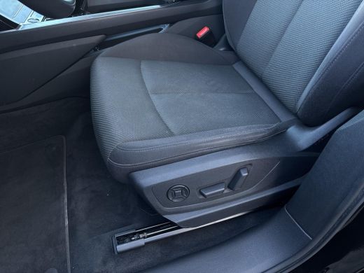 Audi e-tron 55 quattro Business edition 95 kWh | GEEN AFLEVERKOSTEN | SOH 92,6% | Navigatiesysteem | Electris... ActivLease financial lease