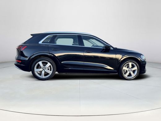 Audi e-tron 55 quattro Business edition 95 kWh | GEEN AFLEVERKOSTEN | SOH 92,6% | Navigatiesysteem | Electris... ActivLease financial lease