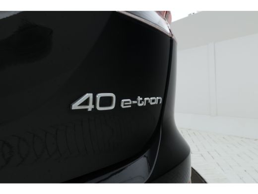 Audi Q4 Sportback e-tron 40 S edition 77 kWh Volleder, Navigatie, Digital Dash! ActivLease financial lease