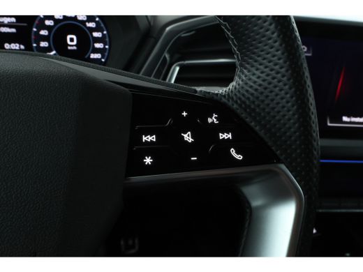Audi Q4 Sportback e-tron 40 S edition 77 kWh Volleder, Navigatie, Digital Dash! ActivLease financial lease
