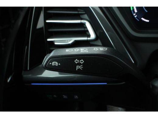 Audi Q4 Sportback e-tron 40 S edition 77 kWh Volleder, Navigatie, Digital Dash! ActivLease financial lease
