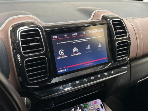 Citroën C5 Aircross 1.6 PureTech Sport 181Pk Automaat (APPLE CARPLAY, BLACK PACK, GROOT NAVI, LEDER, STOELVERWARMING,... ActivLease financial lease