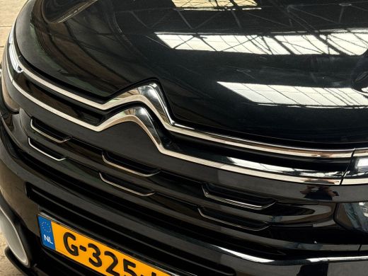 Citroën C5 Aircross 1.6 PureTech Sport 181Pk Automaat (APPLE CARPLAY, BLACK PACK, GROOT NAVI, LEDER, STOELVERWARMING,... ActivLease financial lease