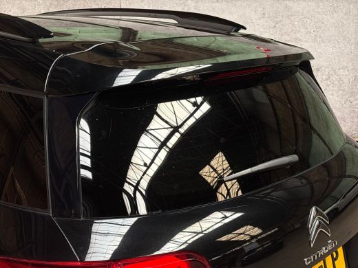 Citroën C5 Aircross 1.6 PureTech Sport 181Pk Automaat (APPLE CARPLAY, BLACK PACK, GROOT NAVI, LEDER, STOELVERWARMING,... ActivLease financial lease