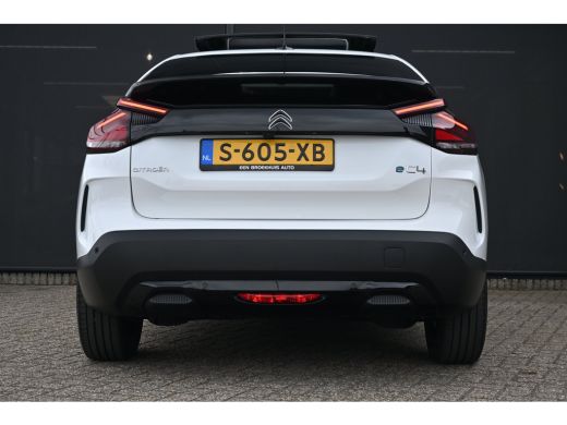 Citroën &euml;-C4 Shine Pack Business 50 kWh 3 Fase 96,9%SOH! | Schuif-/Kanteldak | Elektr. Stoelen | Vol-Leder | N... ActivLease financial lease
