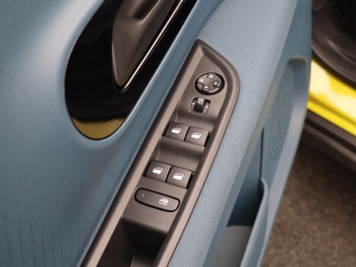 Fiat Grande Panda La Prima 44 kWh 8 Jaar Garantie | Winter Pakket | Ge&iuml;ntergeerde Laadkabel | Cruise Control | Clim... ActivLease financial lease