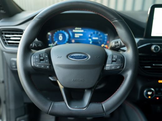 Ford Kuga 1.5 EcoBoost ST-Line | Trekhaak wegkl. | Stuur & Stoel verw. | Elk. A-klep | Camera | Prijs Rijkl... ActivLease financial lease