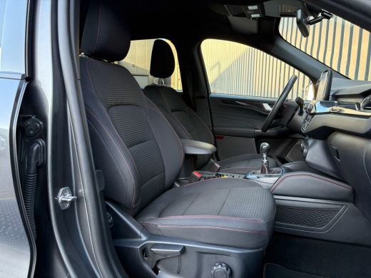 Ford Kuga 1.5 EcoBoost ST-Line | Trekhaak wegkl. | Stuur & Stoel verw. | Elk. A-klep | Camera | Prijs Rijkl... ActivLease financial lease