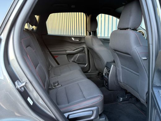 Ford Kuga 1.5 EcoBoost ST-Line | Trekhaak wegkl. | Stuur & Stoel verw. | Elk. A-klep | Camera | Prijs Rijkl... ActivLease financial lease