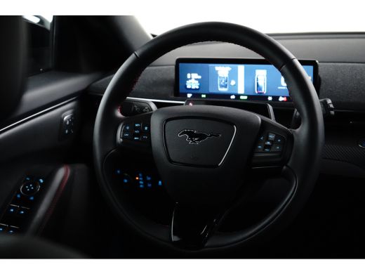 Ford Mustang Mach-E Mach-E Extended Premium RWD 98 kWh | SOH 97,5% | Pano-dak | B&O audio | 360 Camera | Elektr. Klep... ActivLease financial lease