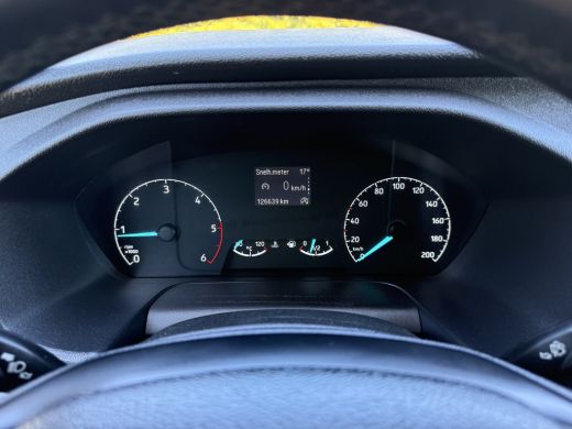 Ford Transit Custom 2.0 TDCI 130 PK / L2H1 / TREKHAAK / AIRCO / CRUISE / STOELVERW / 2800 KG AHG ActivLease financial lease