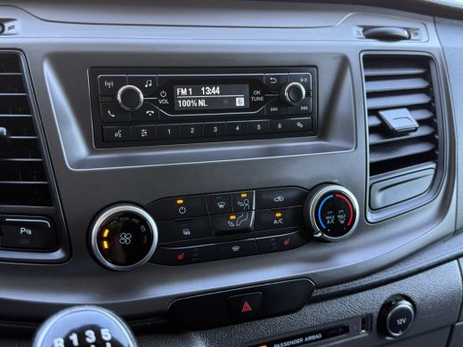 Ford Transit Custom 2.0 TDCI 130 PK / L2H1 / TREKHAAK / AIRCO / CRUISE / STOELVERW / 2800 KG AHG ActivLease financial lease