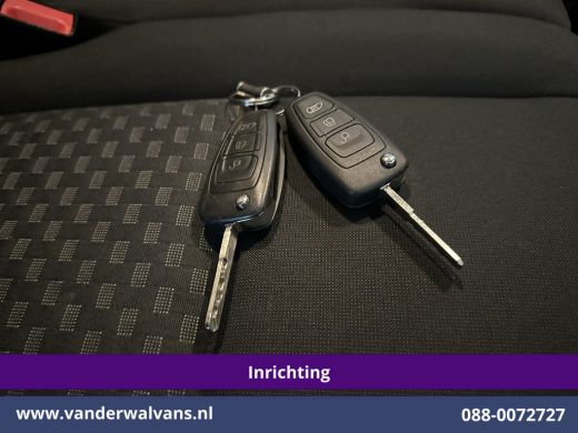 Ford Transit Custom 2.0 TDCI 130pk L2H1 Inrichting Euro6 Airco | Camera | 2800kg Trekhaak | LED | Cruisecontrol | And... ActivLease financial lease