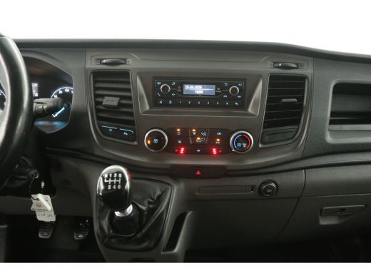 Ford Transit Custom 2.0 TDCI L1H1 | Airco | Cruise | 3 Zits | Trekhaak | Parkeersens. ActivLease financial lease