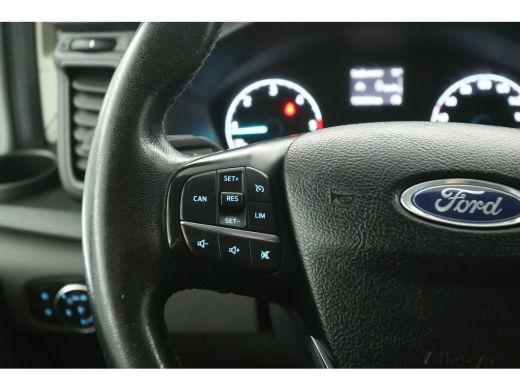 Ford Transit Custom 2.0 TDCI L1H1 | Airco | Cruise | 3 Zits | Trekhaak | Parkeersens. ActivLease financial lease