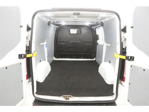 Ford Transit Custom 2.0 TDCI L1H1 | Airco | Cruise | 3 Zits | Trekhaak | Parkeersens. ActivLease financial lease