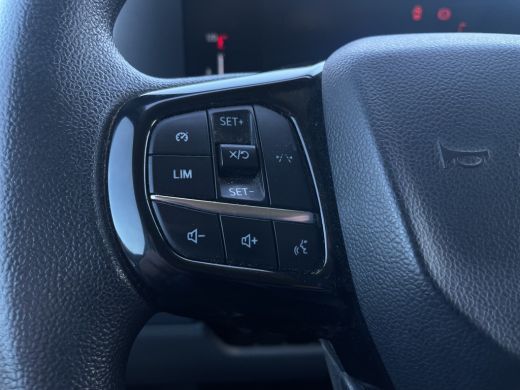 Ford Transit Custom L1H1 136PK | Trekhaak | Camera | CarPlay | ActivLease financial lease