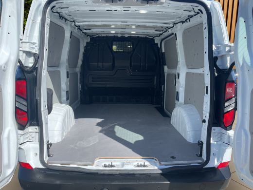 Ford Transit Custom L1H1 136PK | Trekhaak | Camera | CarPlay | ActivLease financial lease