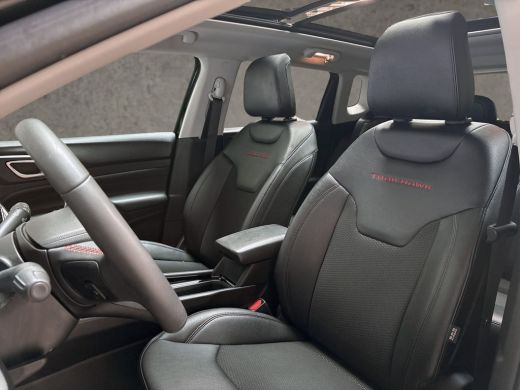 Jeep Compass 4xe 240 Plug-in Hybrid Electric Trailhawk 240Pk Automaat (PANORAMADAK, VIRTUAL COCKPIT, APPLE CAR... ActivLease financial lease