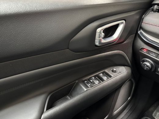 Jeep Compass 4xe 240 Plug-in Hybrid Electric Trailhawk 240Pk Automaat (PANORAMADAK, VIRTUAL COCKPIT, APPLE CAR... ActivLease financial lease
