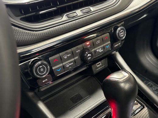 Jeep Compass 4xe 240 Plug-in Hybrid Electric Trailhawk 240Pk Automaat (PANORAMADAK, VIRTUAL COCKPIT, APPLE CAR... ActivLease financial lease