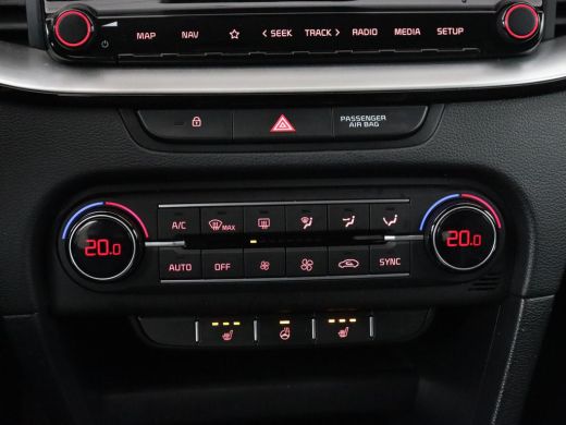 Kia Ceed 1.5 T-GDi DynamicPlusLine | Trekhaak | Stoelverwarming | Adaptive cruise | Camera | Carplay | Hal... ActivLease financial lease