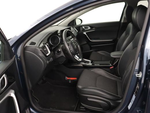 Kia Ceed 1.5 T-GDi DynamicPlusLine | Trekhaak | Stoelverwarming | Adaptive cruise | Camera | Carplay | Hal... ActivLease financial lease