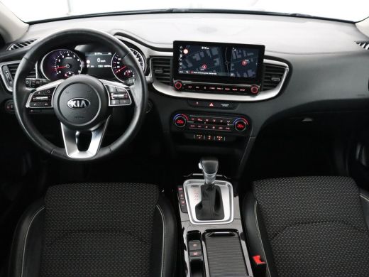 Kia Ceed 1.5 T-GDi DynamicPlusLine | Trekhaak | Stoelverwarming | Adaptive cruise | Camera | Carplay | Hal... ActivLease financial lease