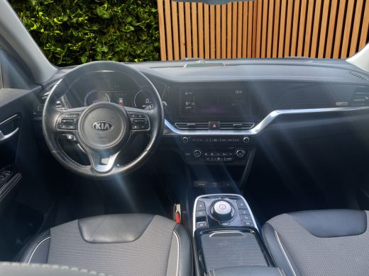 Kia e-Niro DynamicPlusLine 39 kWh | Adaptive Cruise | Panoramadak | Camera | Stuur/stoelverwarming ActivLease financial lease