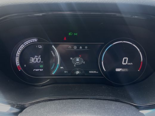 Kia e-Niro DynamicPlusLine 39 kWh | Adaptive Cruise | Panoramadak | Camera | Stuur/stoelverwarming ActivLease financial lease