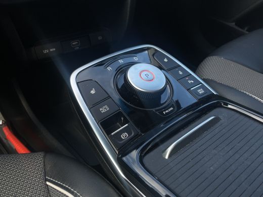 Kia e-Niro DynamicPlusLine 39 kWh | Adaptive Cruise | Panoramadak | Camera | Stuur/stoelverwarming ActivLease financial lease