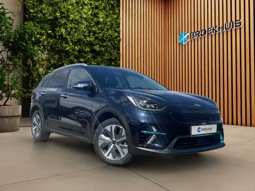 Kia e-Niro DynamicPlusLine 39 kWh | Adaptive Cruise | Panoramadak | Camera | Stuur/stoelverwarming ActivLease financial lease