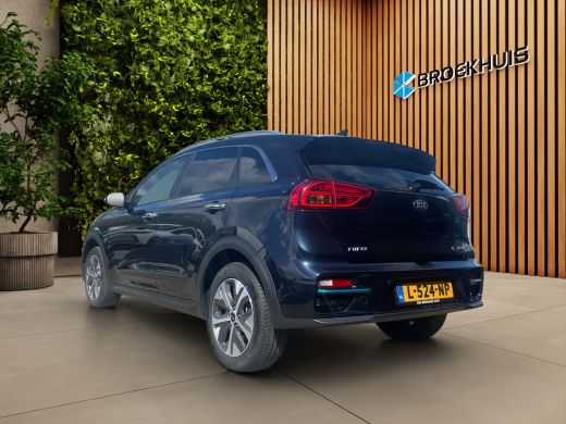 Kia e-Niro DynamicPlusLine 39 kWh | Adaptive Cruise | Panoramadak | Camera | Stuur/stoelverwarming ActivLease financial lease