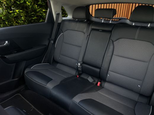 Kia e-Niro DynamicPlusLine 39 kWh | Adaptive Cruise | Panoramadak | Camera | Stuur/stoelverwarming ActivLease financial lease